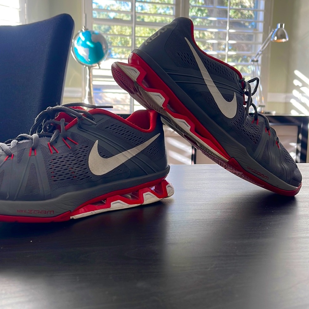 Men’s Nike shoes size 13 grey with red accents
